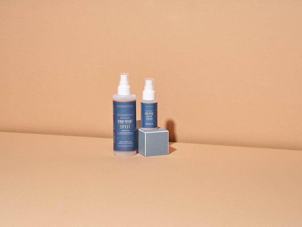 On the Spot - Brush Cleanser - Ilse de Beaute