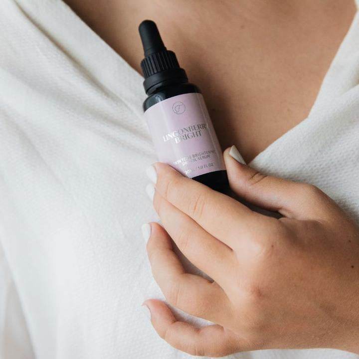 Lingonberry Bright - Dry Oil - Flow Cosmetics - Ilse de Beaute