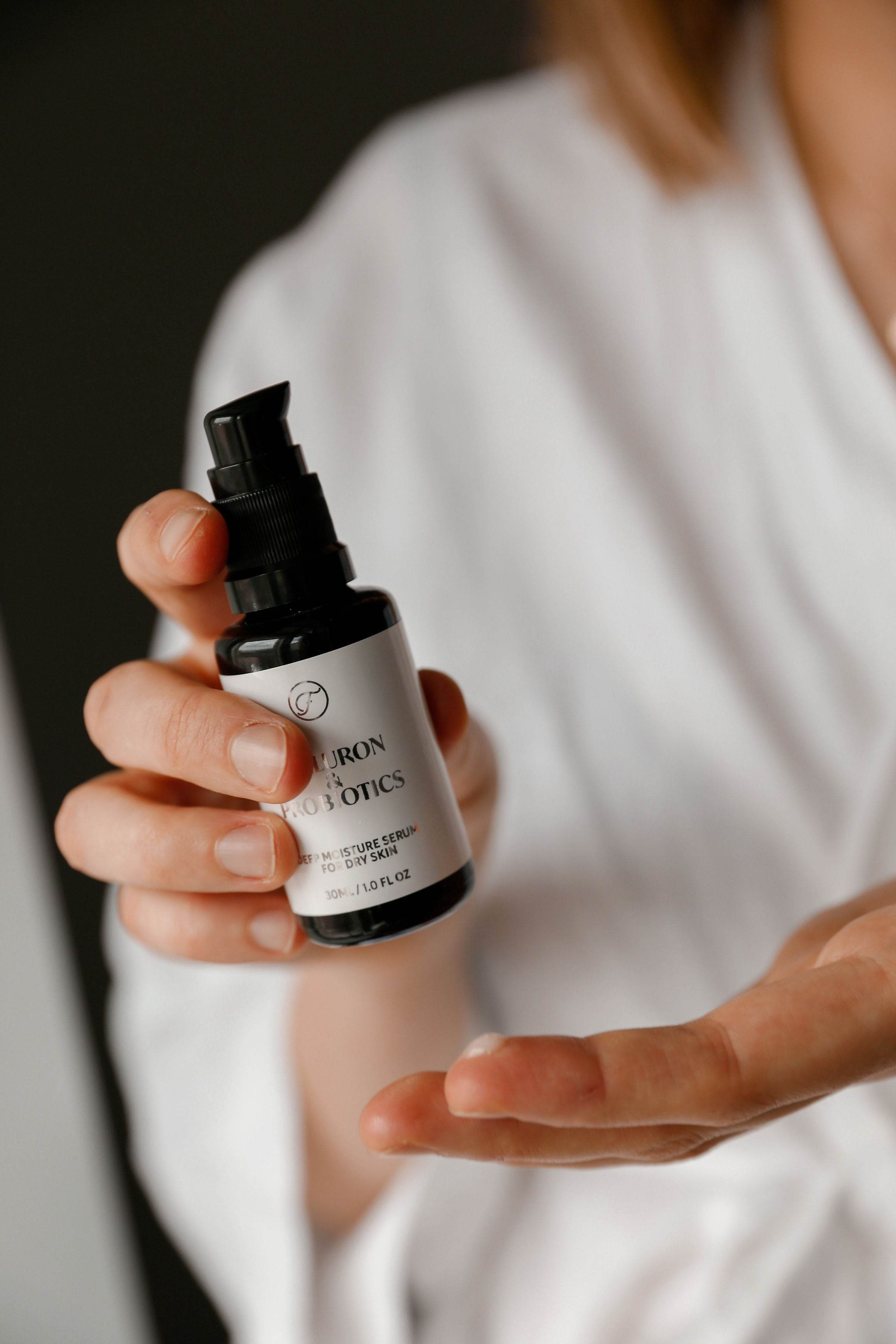 Hyaluron en Probiotics Serum - Ilse de Beaute