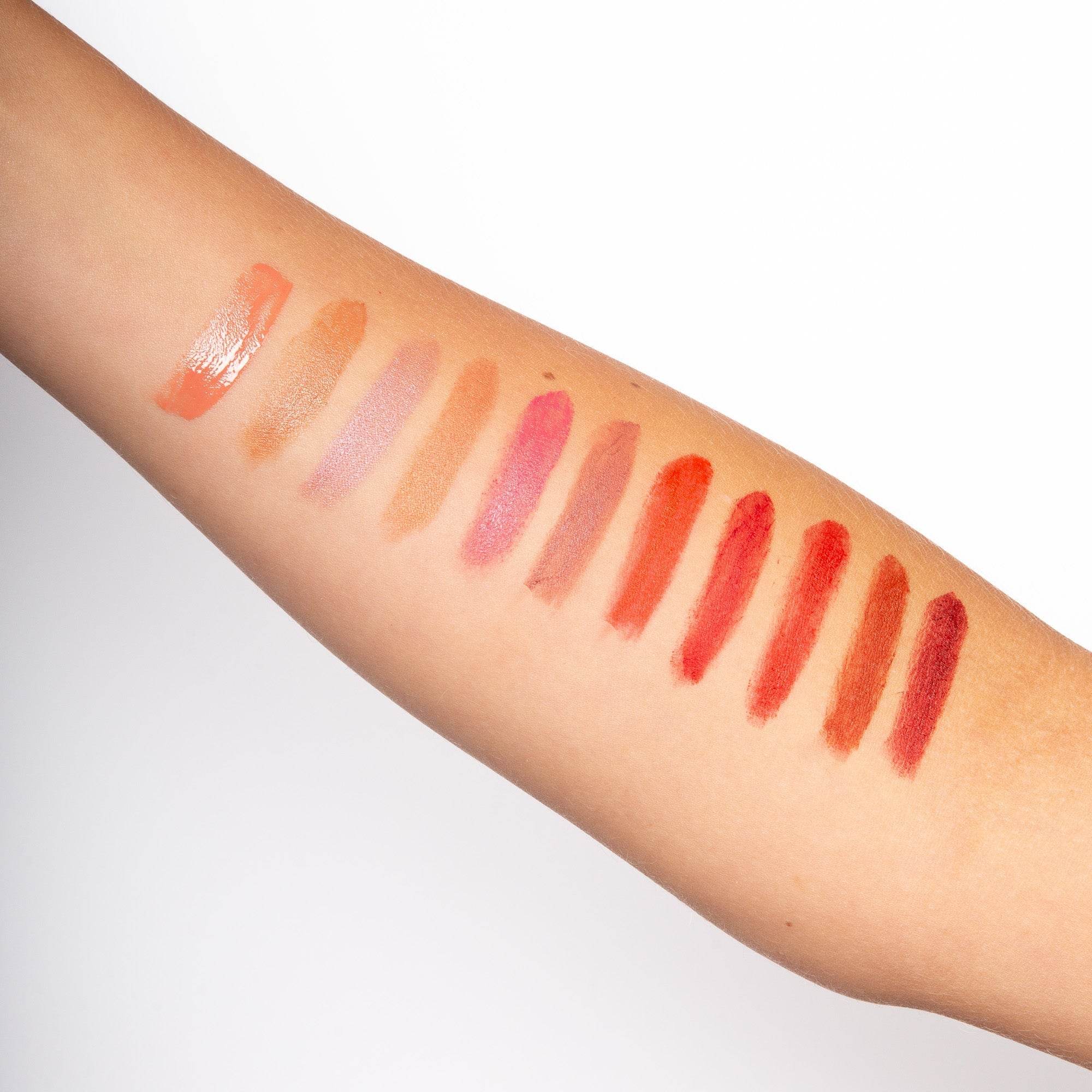Organic Matte Lipstick Fig red - Ilse de Beaute